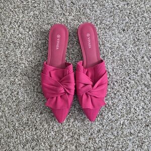 Vivaia Women's Pink Bow Slip-On Shoes